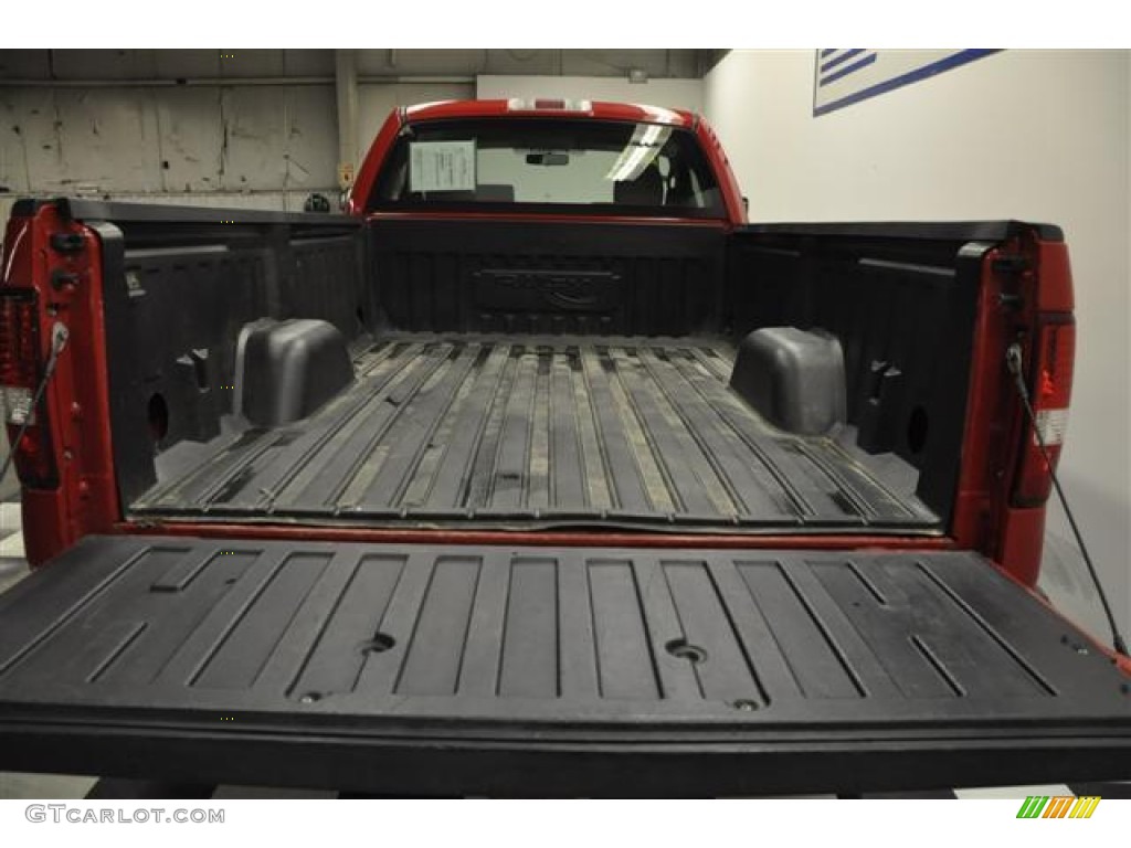 2005 F150 XL Regular Cab - Dark Toreador Red Metallic / Medium Flint Grey photo #6