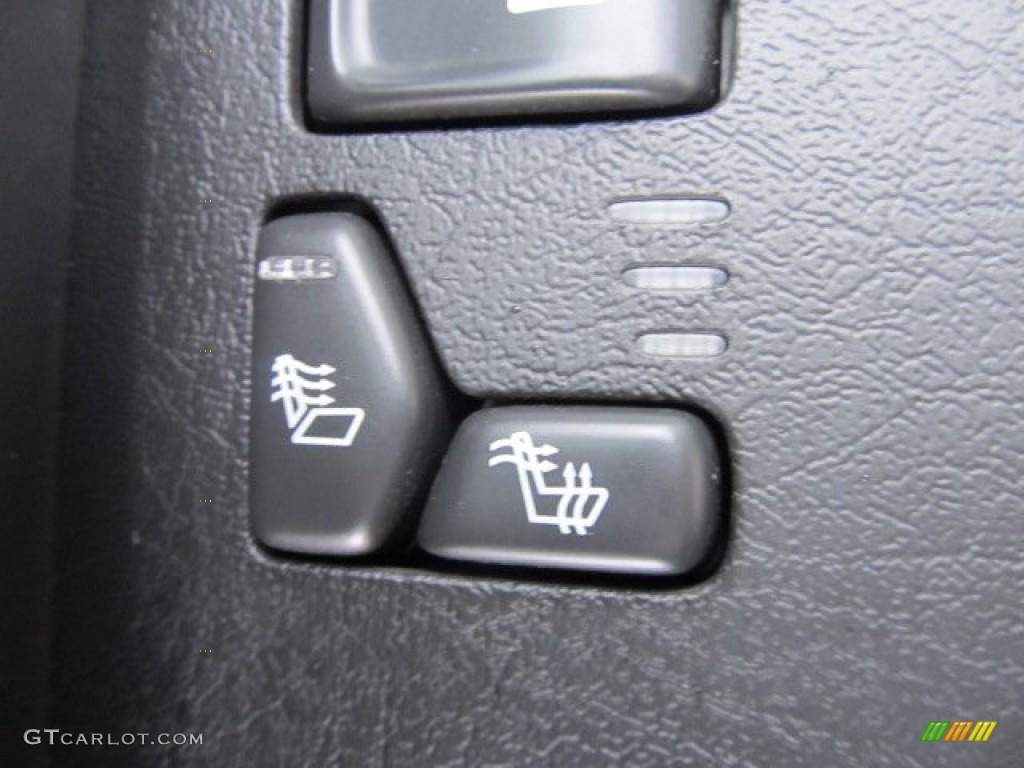 2007 Chevrolet TrailBlazer LT 4x4 Controls Photo #59063968