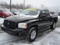 Black - Dakota SLT Club Cab 4x4 Photo No. 4