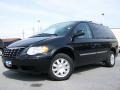 2007 Brilliant Black Crystal Pearl Chrysler Town & Country Touring  photo #1