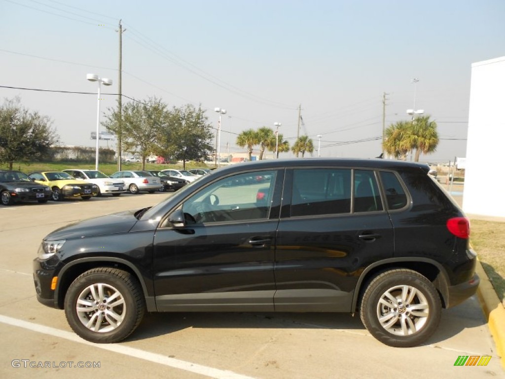 2012 Tiguan S - Deep Black Metallic / Black photo #4