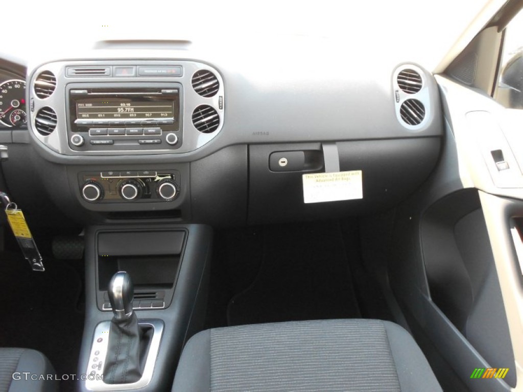 2012 Tiguan S - Deep Black Metallic / Black photo #15