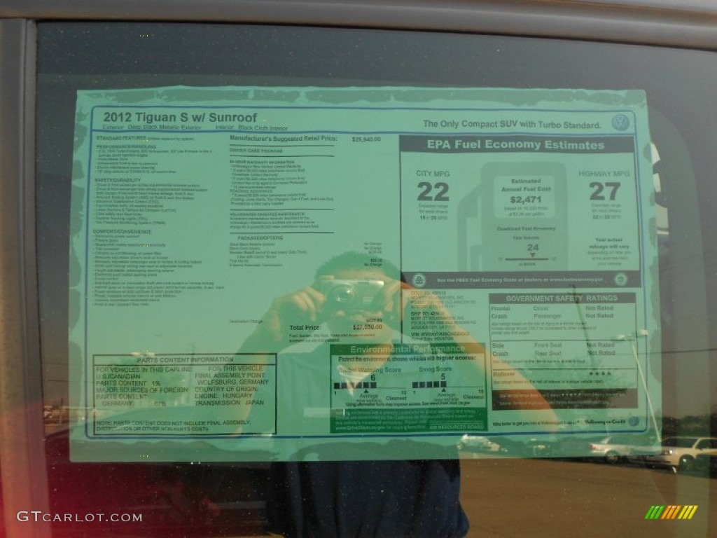 2012 Tiguan S - Deep Black Metallic / Black photo #23