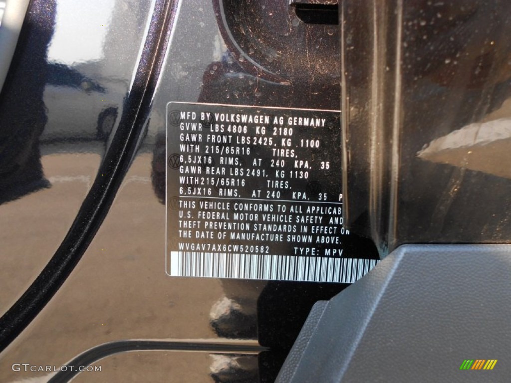 2012 Tiguan S - Deep Black Metallic / Black photo #24