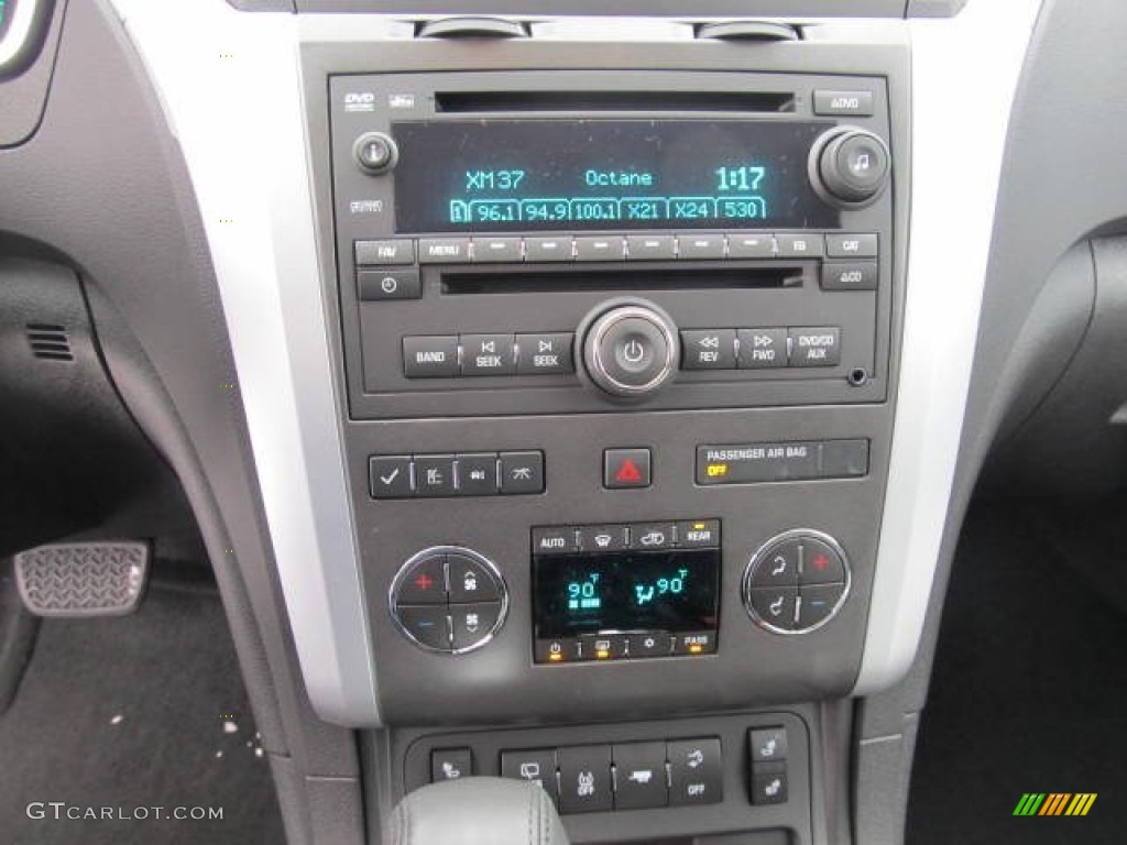 2012 Chevrolet Traverse LT AWD Controls Photo #59068619