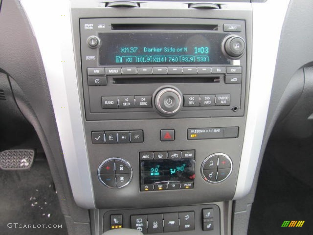 2012 Chevrolet Traverse LT AWD Controls Photo #59068733