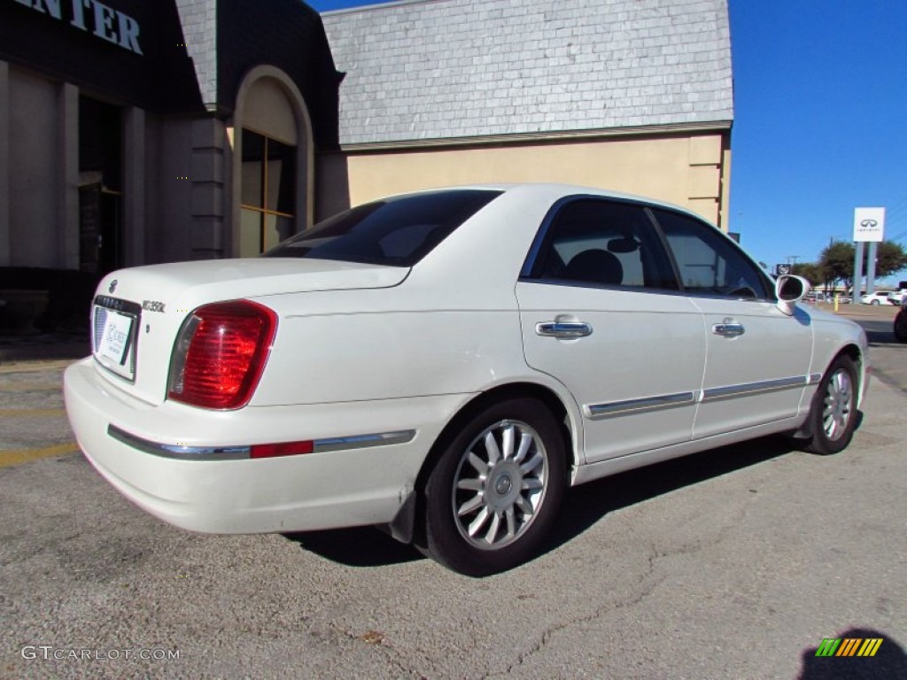 2005 XG350 L - Powder White Pearl / Black photo #3