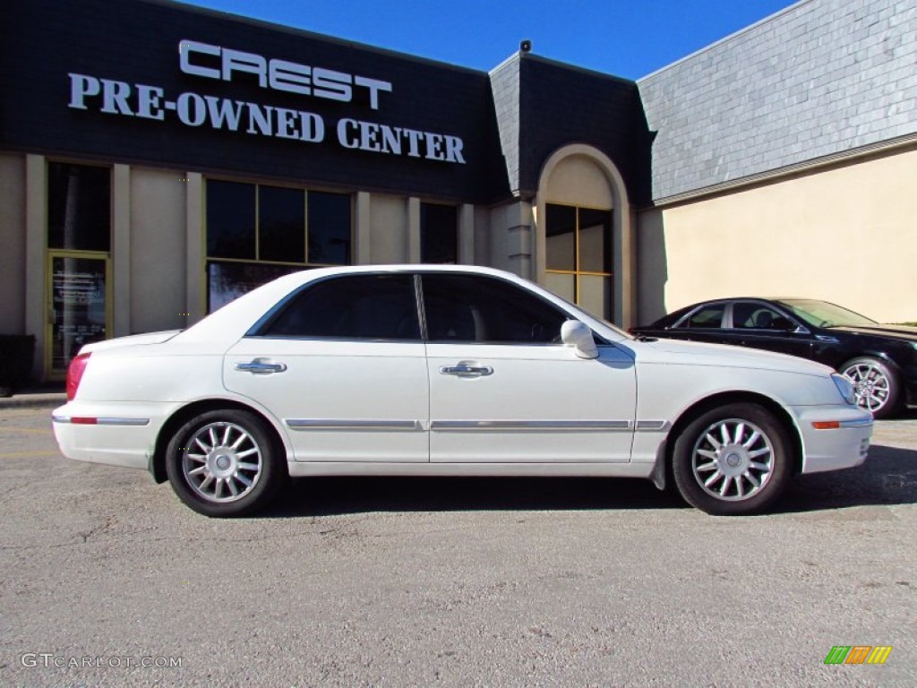 2005 XG350 L - Powder White Pearl / Black photo #4