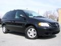 Brilliant Black Crystal Pearl - Caravan SXT Photo No. 1