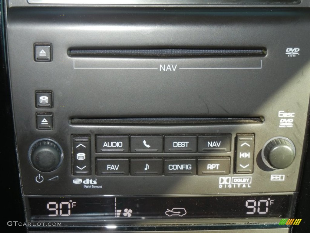 2010 Cadillac Escalade Luxury Controls Photo #59070986