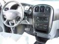 Brilliant Black Crystal Pearl - Caravan SXT Photo No. 10