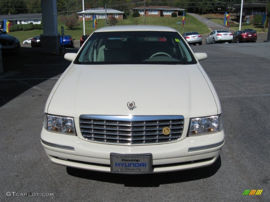 1997 DeVille Sedan - White / Cappuccino Cream photo #3