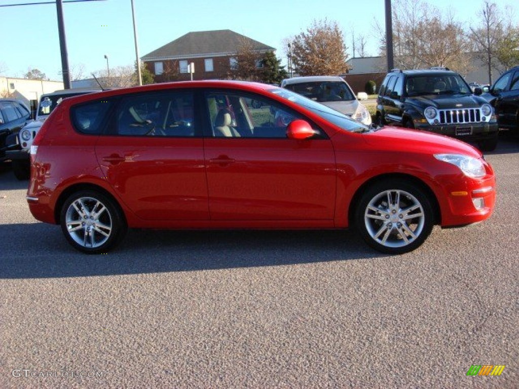 2009 Elantra Touring - Chilipepper Red / Beige photo #6