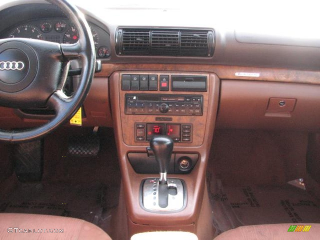 1998 Audi A4 2.8 quattro Sedan Controls Photos