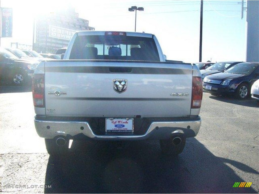 2010 Ram 1500 SLT Crew Cab 4x4 - Brilliant Black Crystal Pearl / Dark Slate/Medium Graystone photo #4