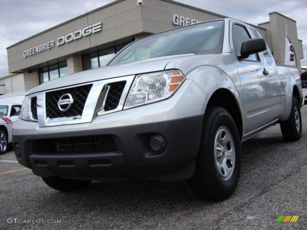 Radiant Silver Nissan Frontier