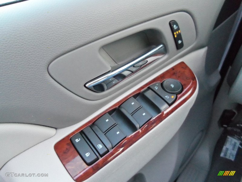 2012 Chevrolet Suburban 2500 LT 4x4 Controls Photo #59077990