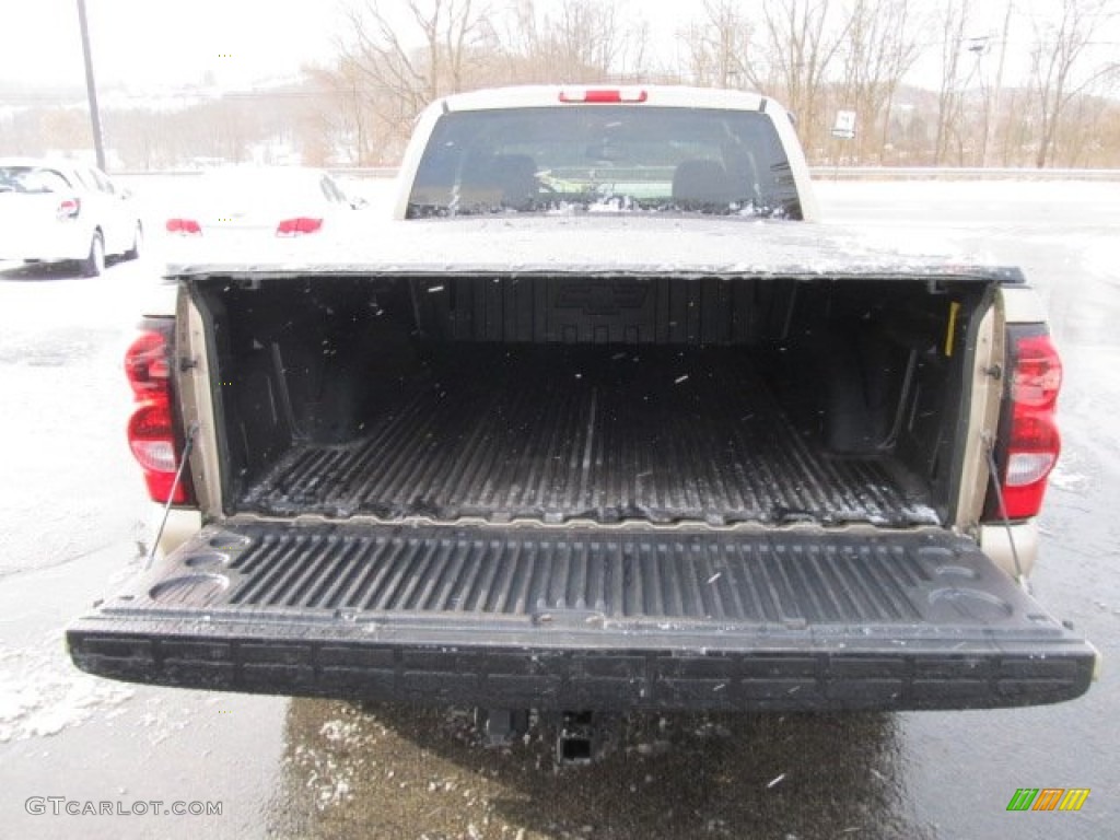 2006 Silverado 1500 Z71 Extended Cab 4x4 - Sandstone Metallic / Tan photo #11