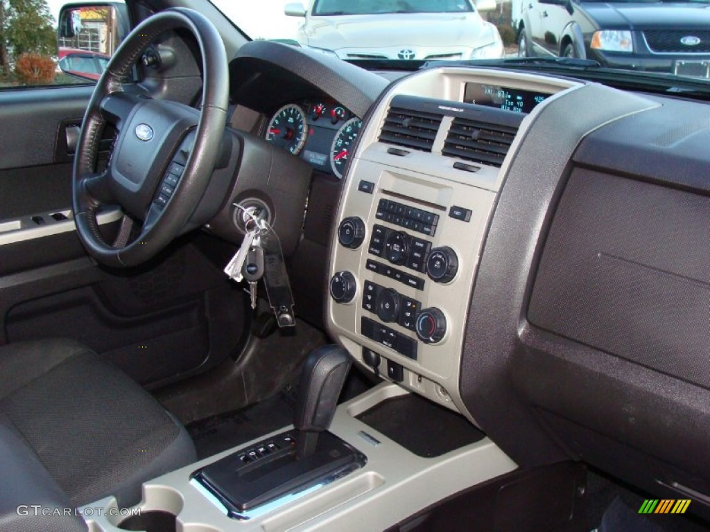 2010 Escape XLT 4WD - Steel Blue Metallic / Charcoal Black photo #14