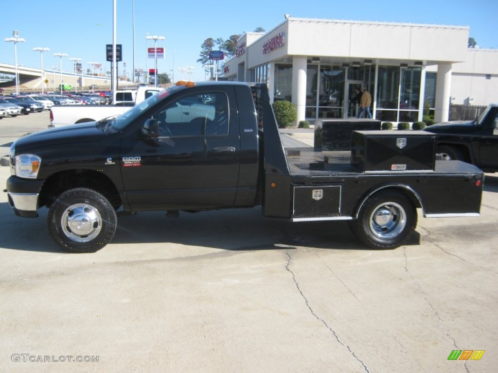 2007 Ram 3500 SLT Regular Cab 4x4 Chassis - Brilliant Black Crystal Pearl / Medium Slate Gray photo #2