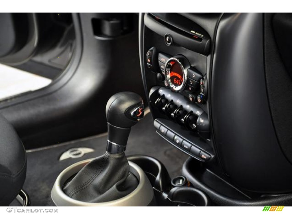 2011 Mini Cooper S Countryman All4 AWD Controls Photo #59084987