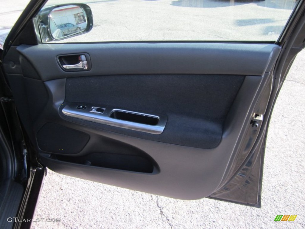 2004 Camry SE V6 - Black / Dark Charcoal photo #18