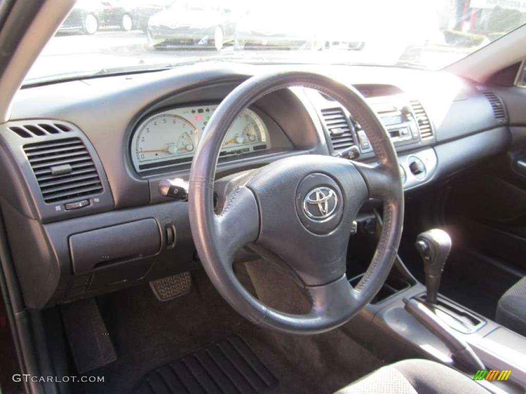 2004 Camry SE V6 - Black / Dark Charcoal photo #24
