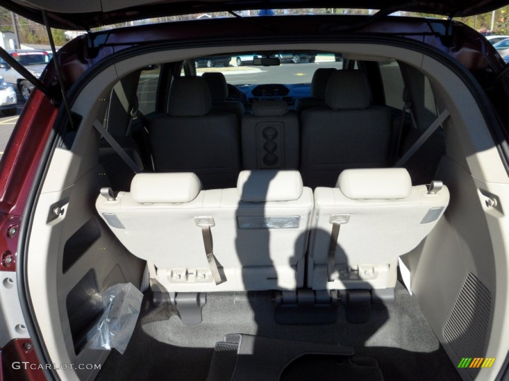 2012 Honda Odyssey EX-L Trunk Photos