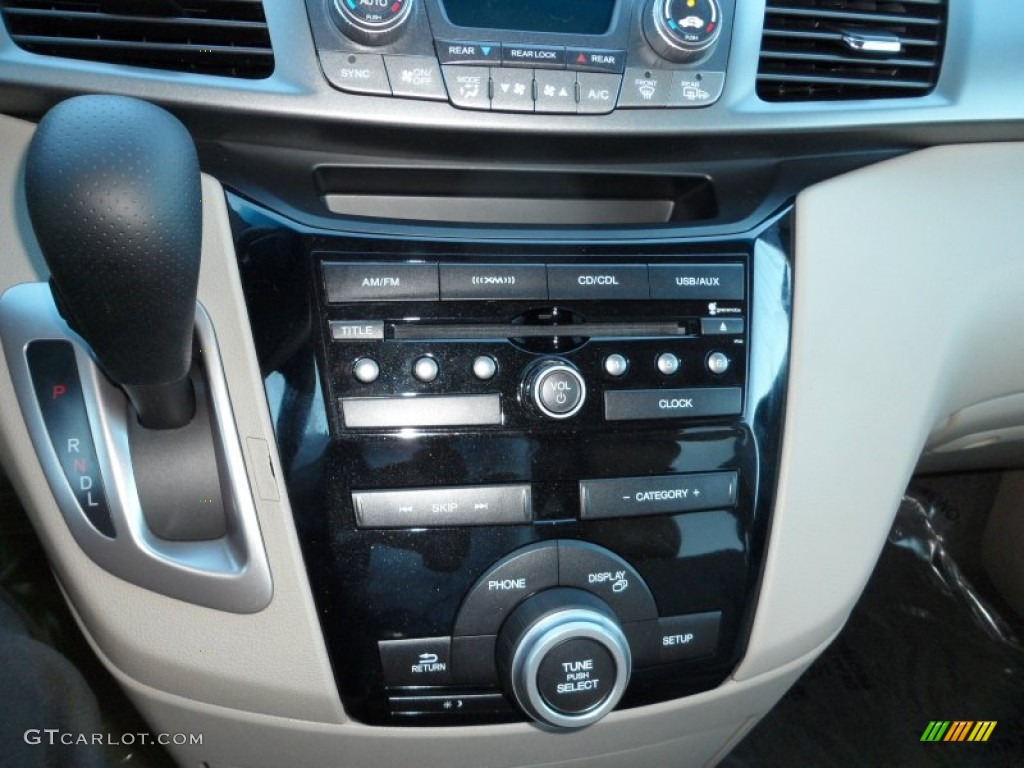2012 Honda Odyssey EX-L Controls Photo #59090207