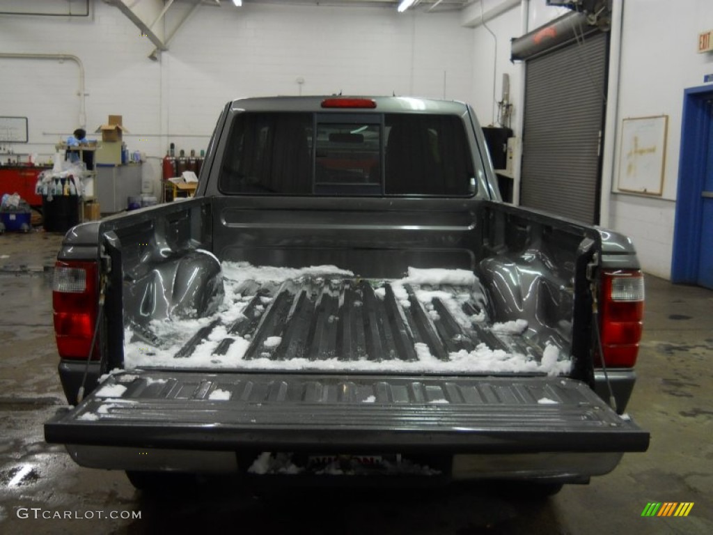 2005 Ford Ranger XLT SuperCab Trunk Photos