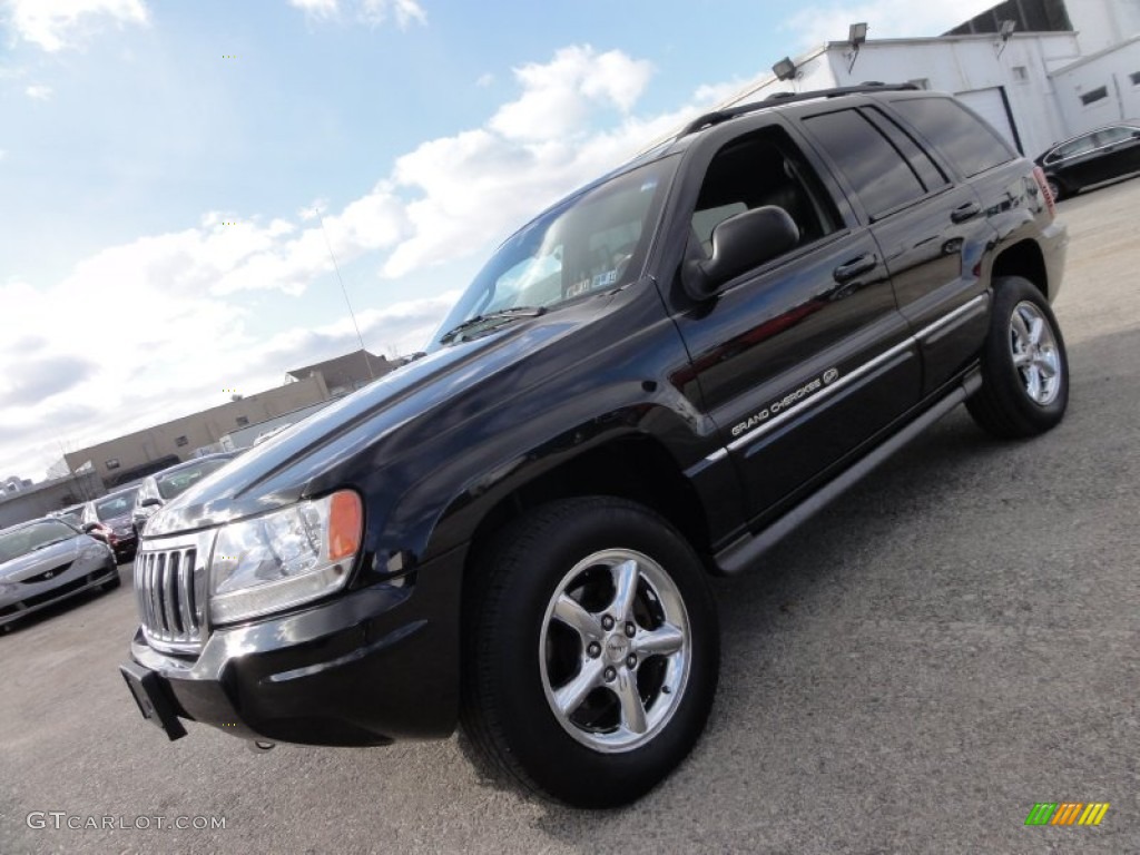 2004 Grand Cherokee Overland 4x4 - Brillant Black Crystal Pearl / Dark Slate Gray photo #2