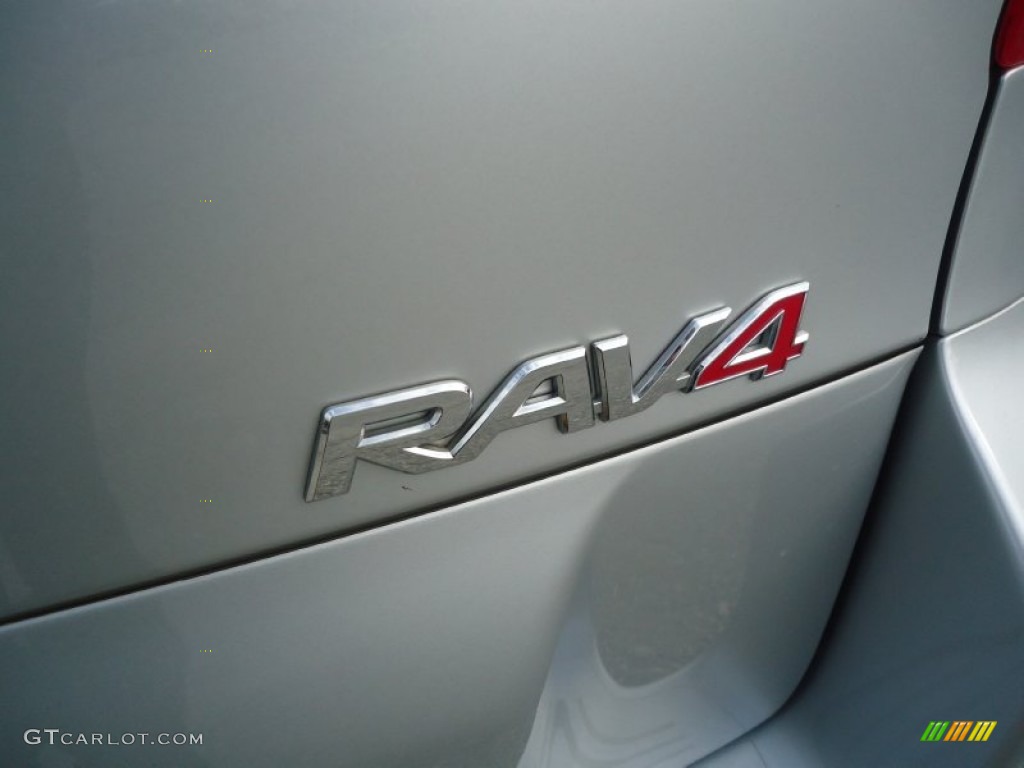 2011 RAV4 Sport 4WD - Classic Silver Metallic / Dark Charcoal photo #39