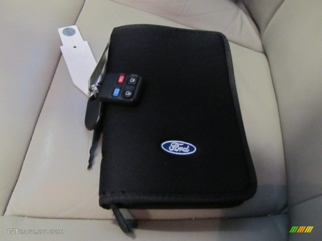2009 Ford Focus SEL Sedan Books/Manuals Photo #59093378