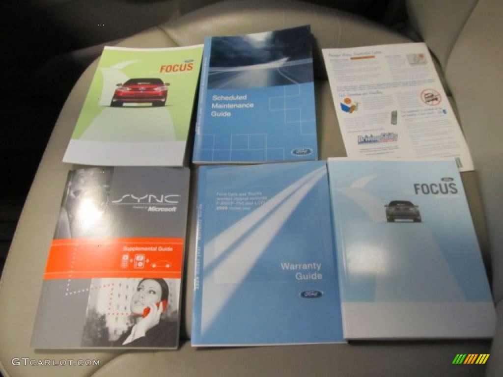 2009 Ford Focus SEL Sedan Books/Manuals Photo #59093387