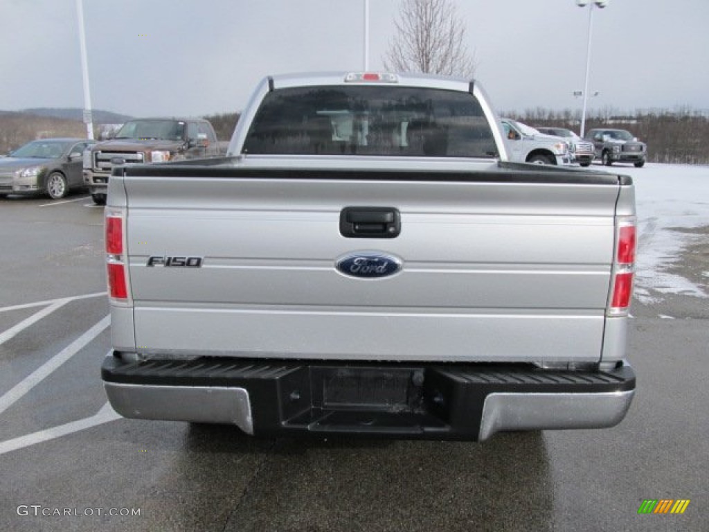 2010 F150 XLT SuperCrew 4x4 - Ingot Silver Metallic / Medium Stone photo #8