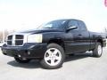 Brilliant Black Crystal Pearl 2007 Dodge Dakota SXT Club Cab 4x4