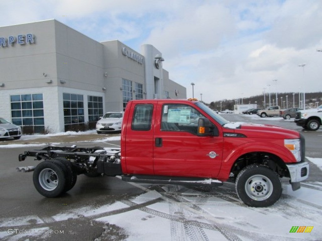 2012 F350 Super Duty XL SuperCab 4x4 Chassis - Vermillion Red / Steel photo #2
