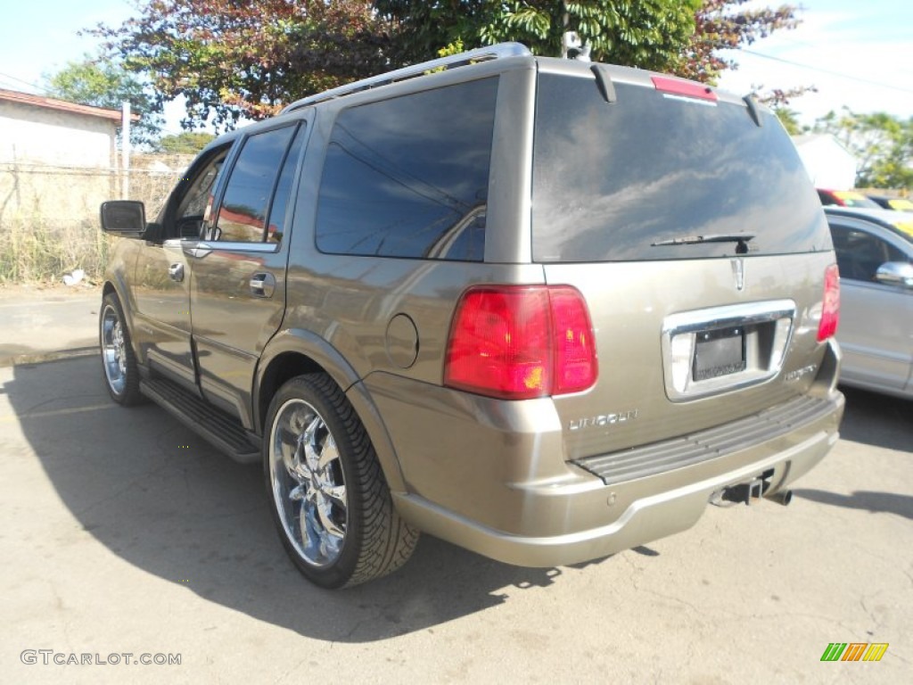 2003 Navigator Luxury - Mineral Grey Metallic / Black photo #10