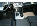 Super White - Camry SE Photo No. 14