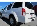 Avalanche White - Pathfinder S Photo No. 3