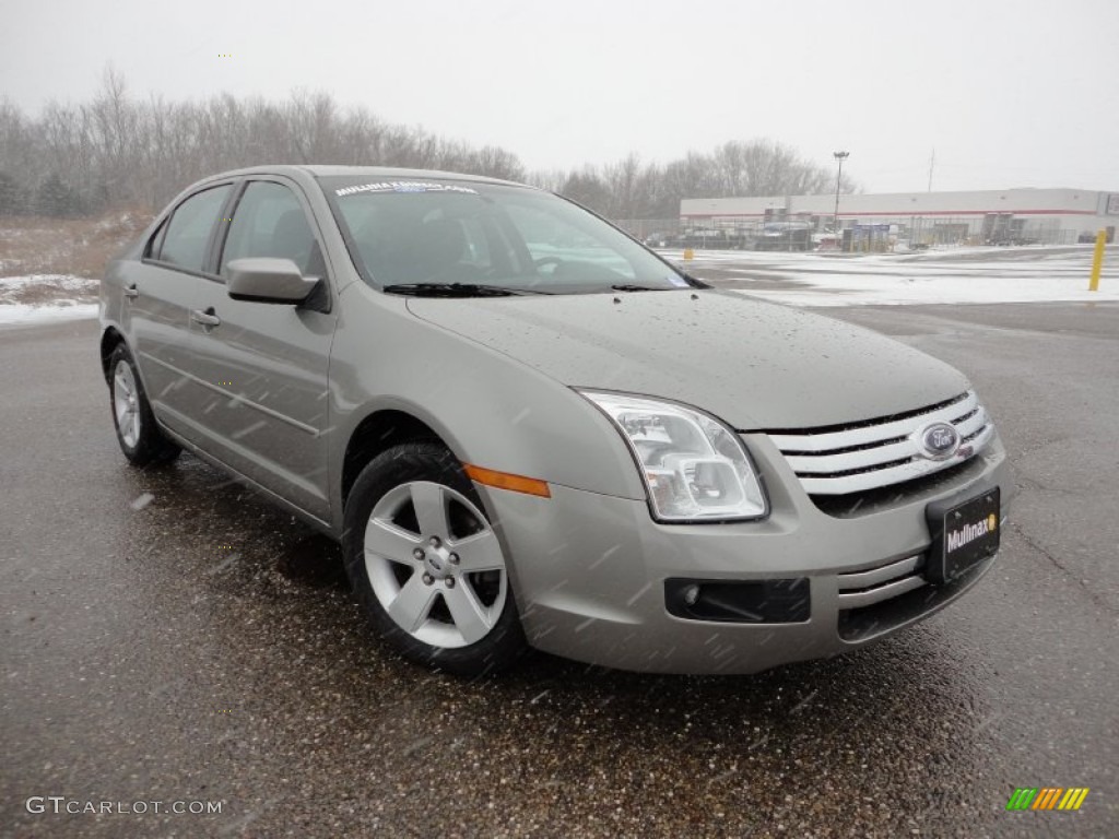 2009 Fusion SE - Vapor Silver Metallic / Charcoal Black photo #1