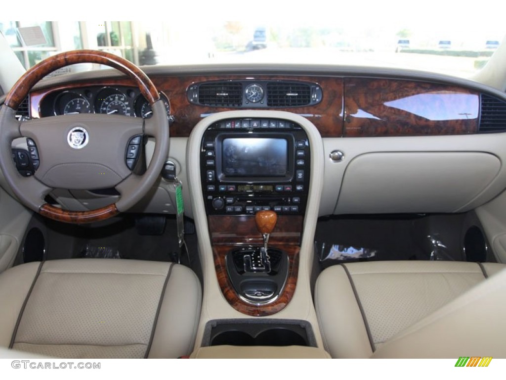 2009 Jaguar XJ XJ8 L Barley/Mocha Dashboard Photo #59103950