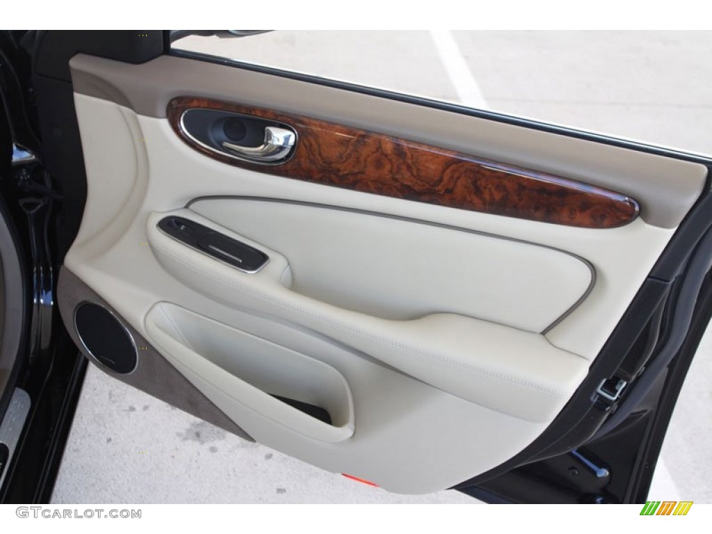 2009 Jaguar XJ XJ8 L Barley/Mocha Door Panel Photo #59104094