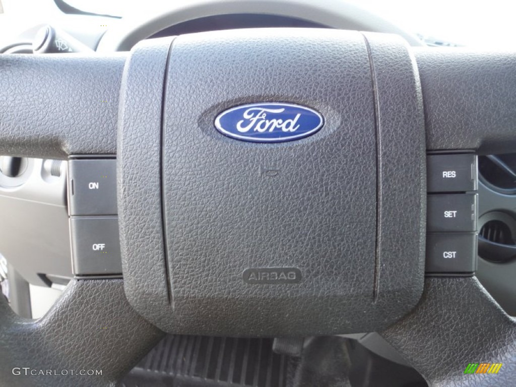 2006 F150 XL Regular Cab - True Blue Metallic / Medium Flint photo #25