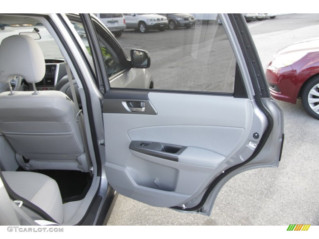 2011 Subaru Forester 2.5 X Premium Platinum Door Panel Photo #59106875
