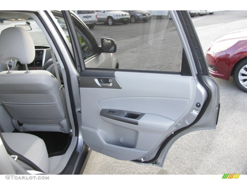 2011 Subaru Forester 2.5 X Premium Platinum Door Panel Photo #59106875