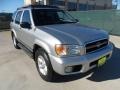 Chrome Silver Metallic 2003 Nissan Pathfinder SE