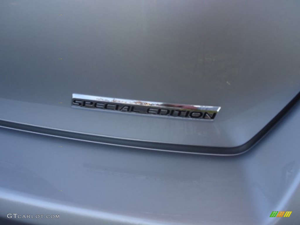 2012 Honda Accord SE Sedan Marks and Logos Photos