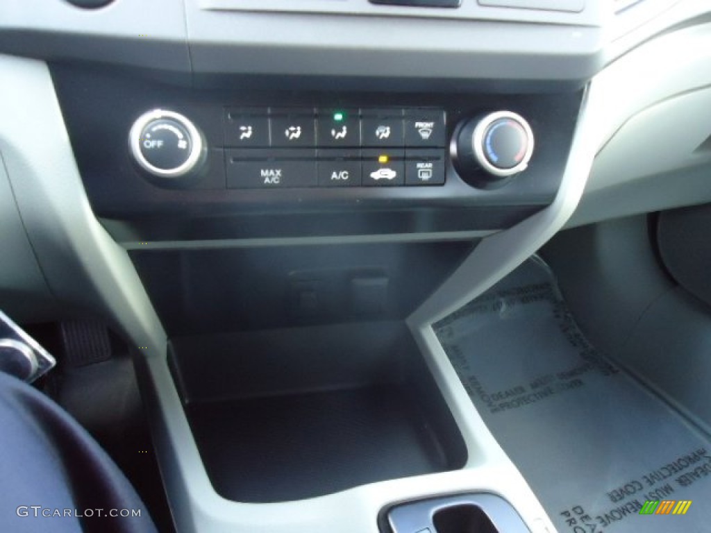 2012 Civic LX Sedan - Taffeta White / Gray photo #26