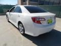 Super White - Camry SE Photo No. 5